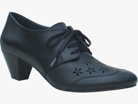 Side view of EVE showing cuban heel